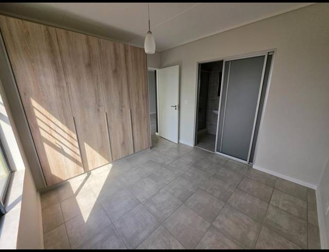 2 BEDROOM PROPERTY TO RENT IN MOOIKLOOF